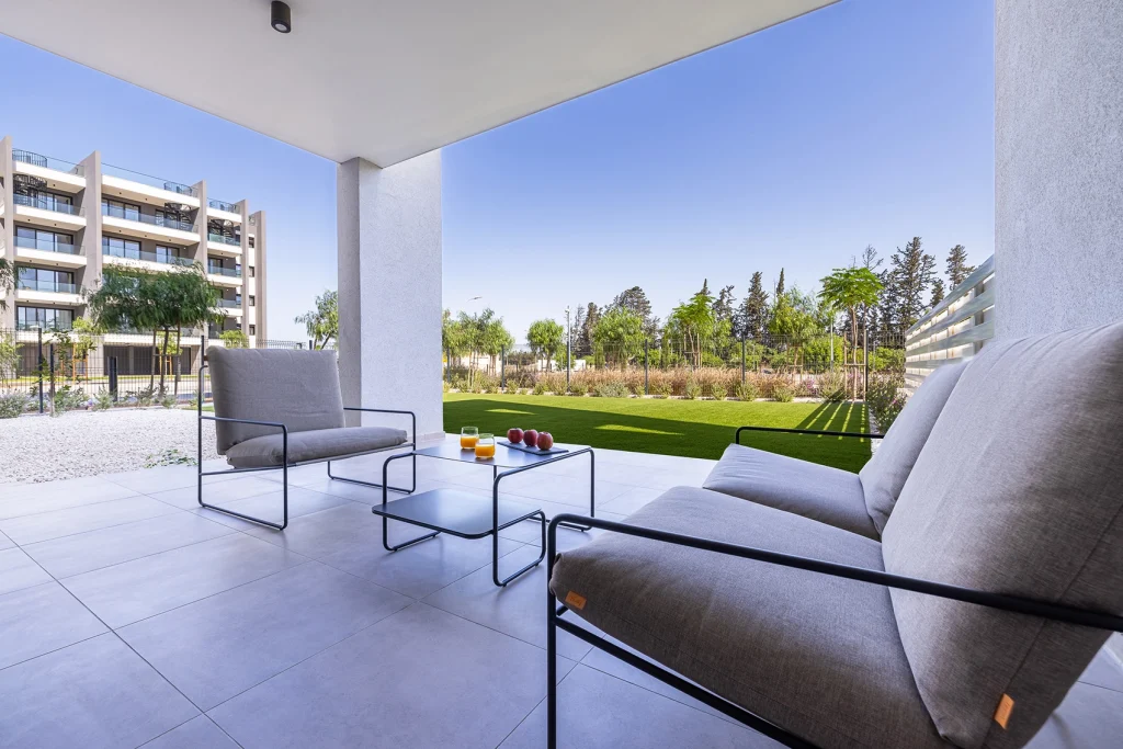 Veranda-ground-floor-apartment_-Sunset-Gardens-by-Imperio